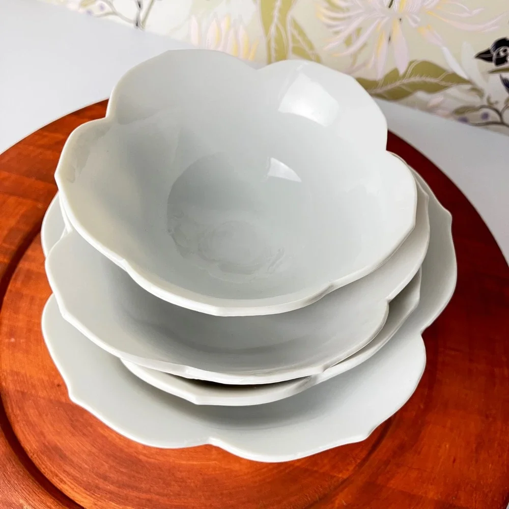 VTG Lotus Petal Bowls Set of 4 White Mid Century Japanese Porcelain Replacements